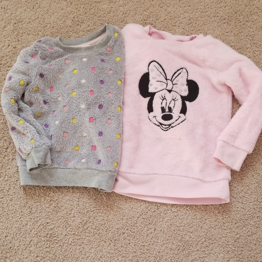 Bundle of 2 Fleece Sweatshirts
